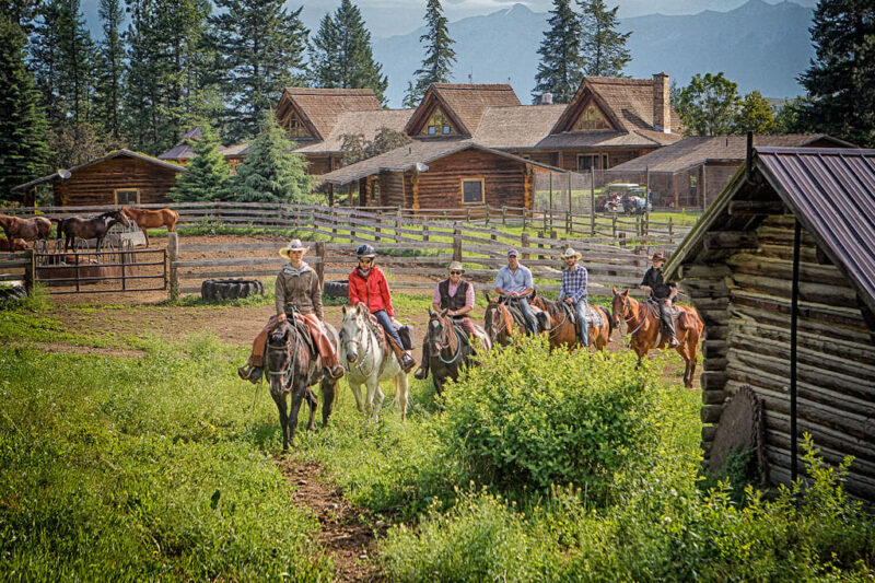 Three Bars Ranch - BC Canada - Horseback