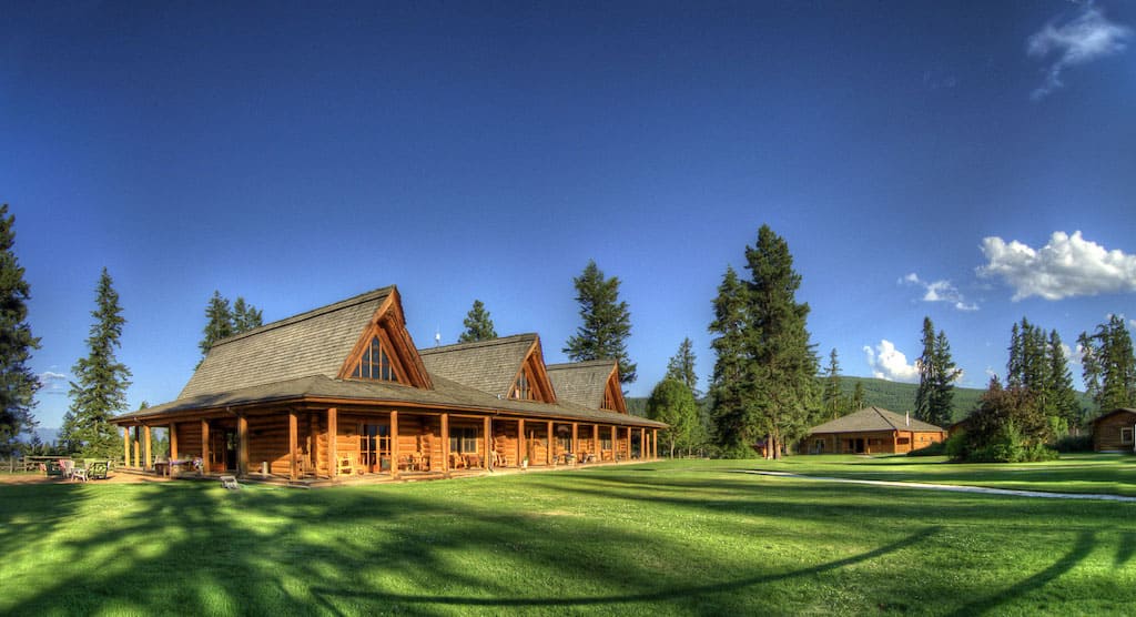Three Bars Ranch - BC Canada - Lodge